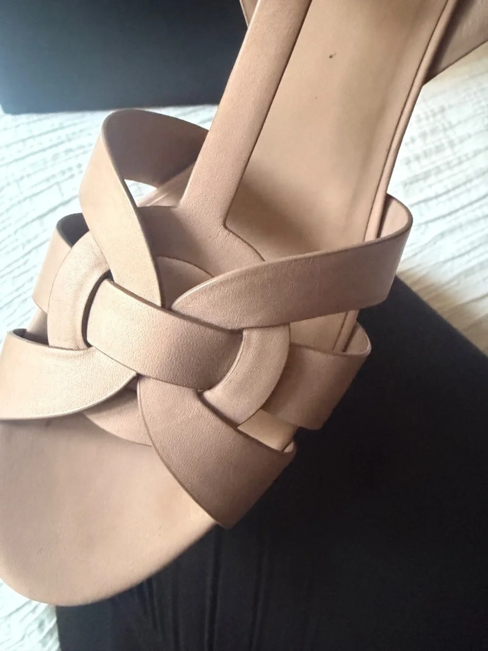 YSL Tribute 75 Nude platform